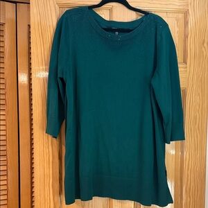 Cable & Gauge Green Tunic Top with beading